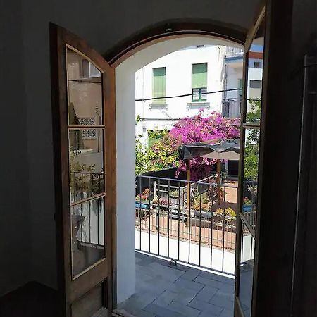 Apartamento De Diseno Cerca De Tren, Playa Y Bcn El El Masnou Zewnętrze zdjęcie